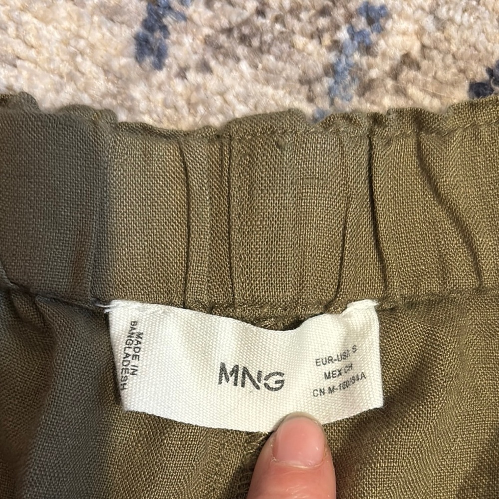 Mango Green Linen Shorts with Relaxed Fit - Picture 2 of 5